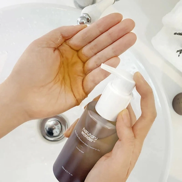 Haruharu Wonder Black Rice Moisture Deep Cleansing Oil huile démaquillante
